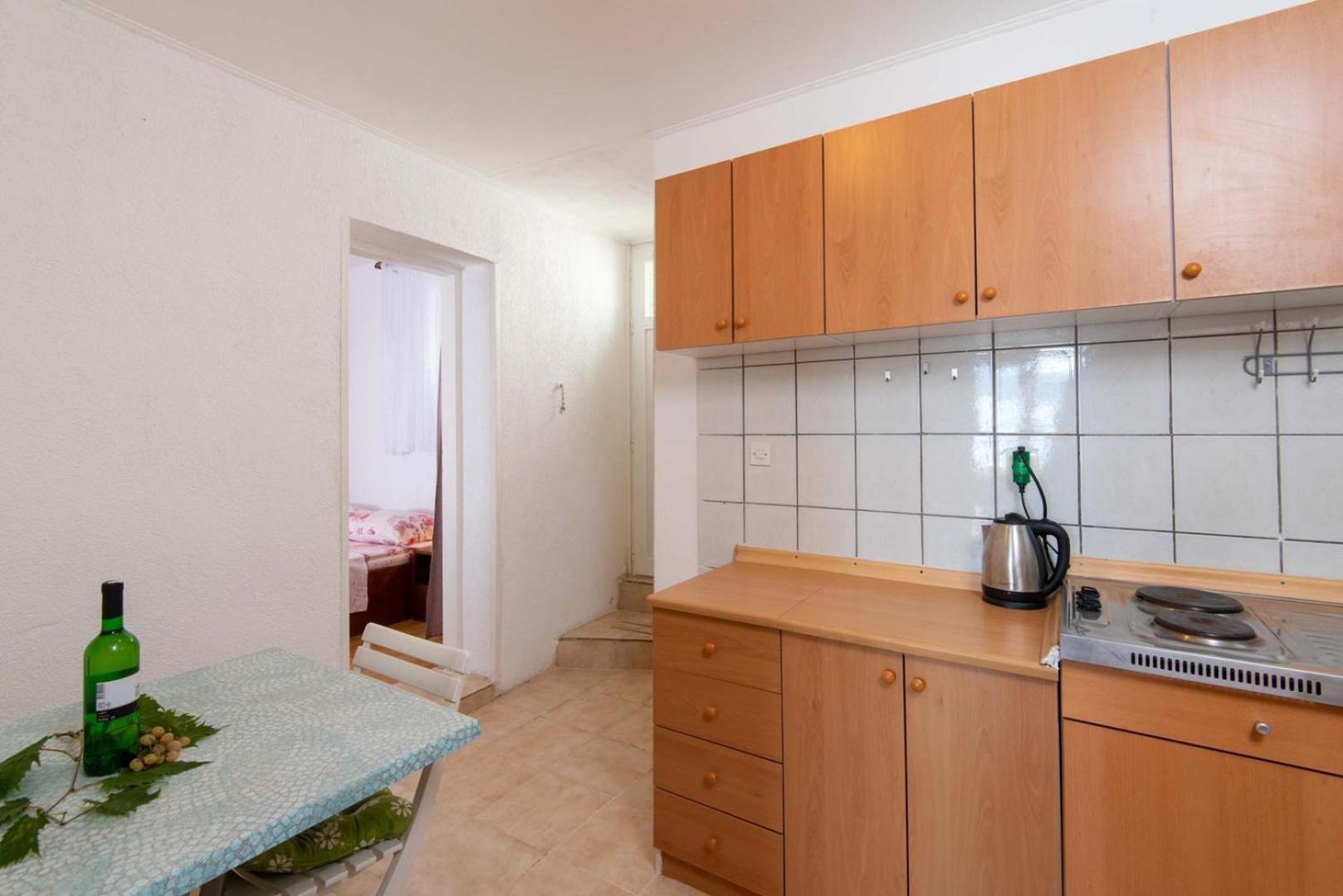 Apartments Lucy Kuciste Exterior photo